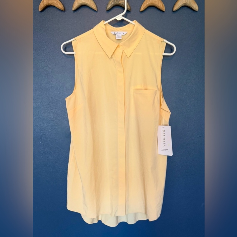 Athleta Women's Urbanite II Tank Top Collared Button Down Medium Light Yellow